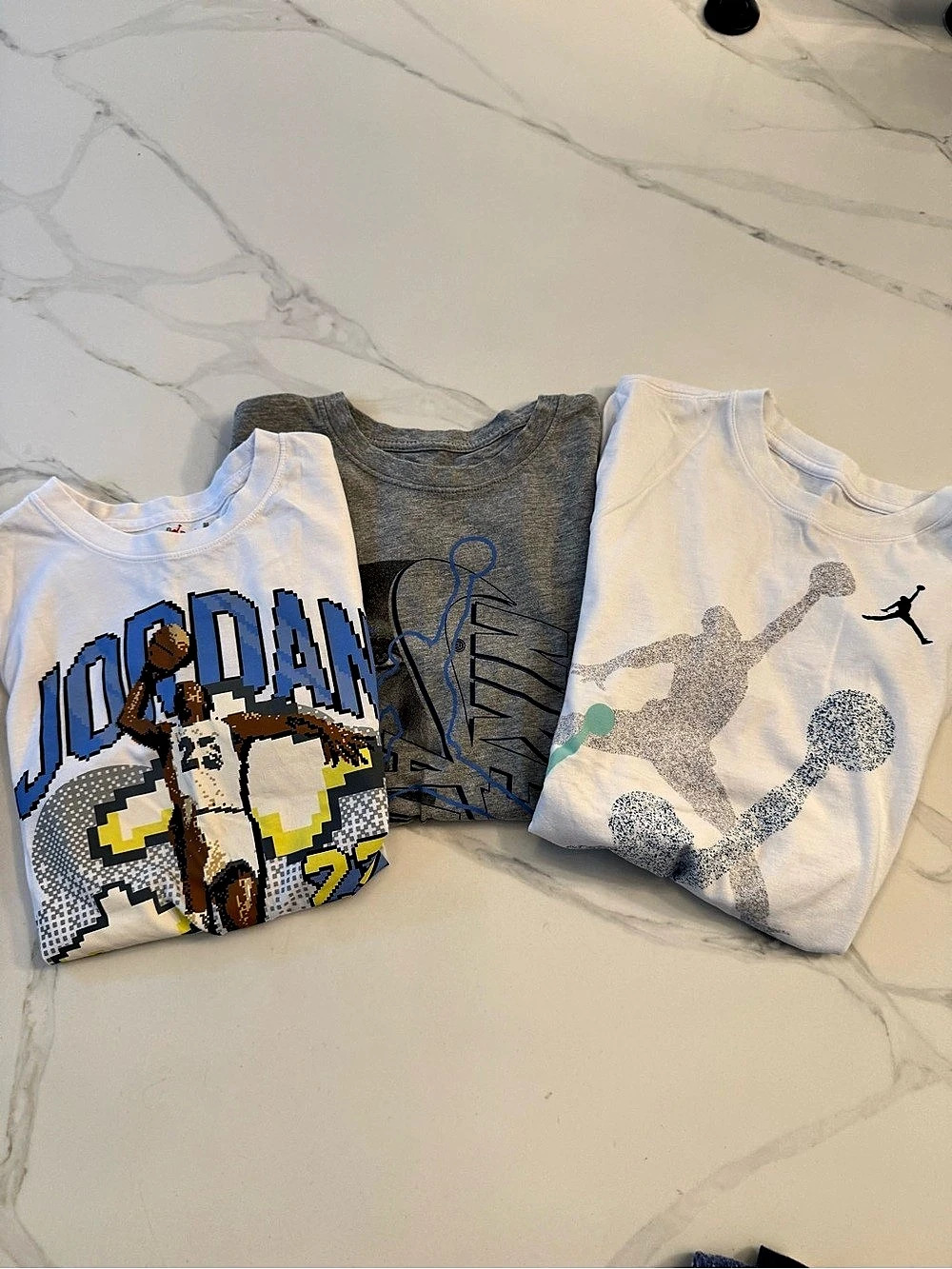 Jordan 23 Graphic Tee Boys Medium Graphic Tees 3-Pack White Gray Like New